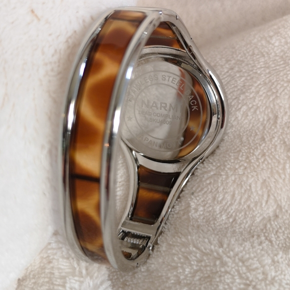 NARMI Tortoise Silver Round Face Bangle Cuff Classic Watch - Picture 4 of 7